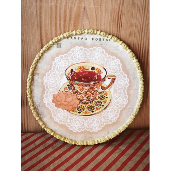 Atölye Tasarımı Kartpostal Serisi Çay Fincanı Desenli Aplike Tepsi - 29,5 cm