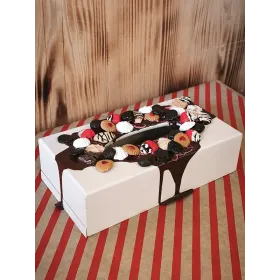 Atölye Tasarımı Tatlı Temalı Süslemeli Ahşap Peçetelik - 26 cm
