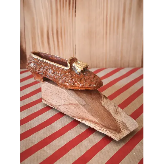 Atölye Tasarımı Vintage Ayakkabı Figürlü Ahşap Kapı Stoperi - 14 cm